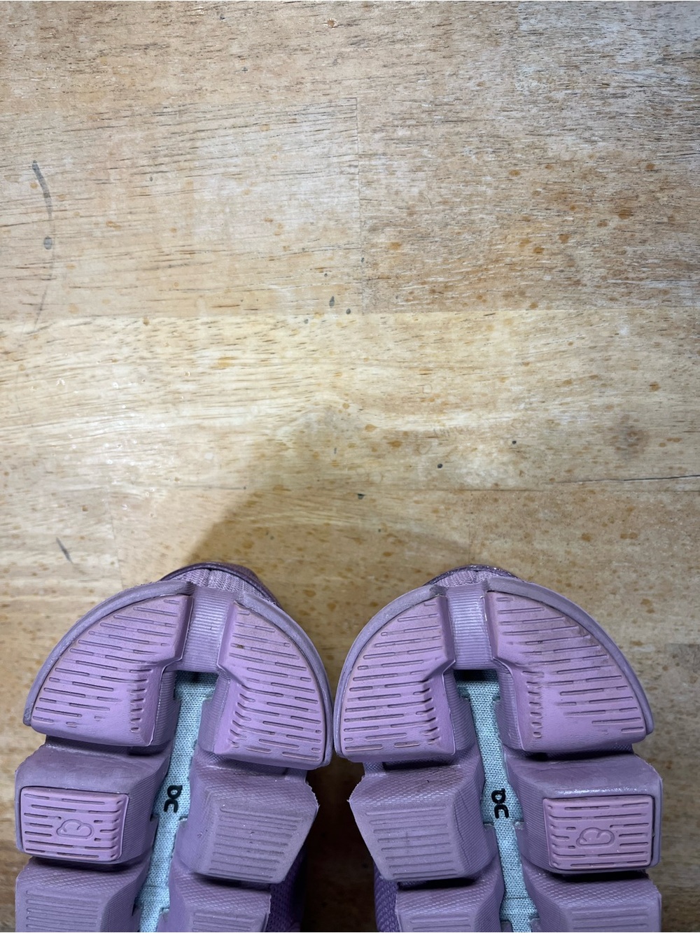 On Cloud 5 LIGHTWEIGHT Womens Size 6 Running Shoes Sneakers Fig Quartz - Picture 10 of 13